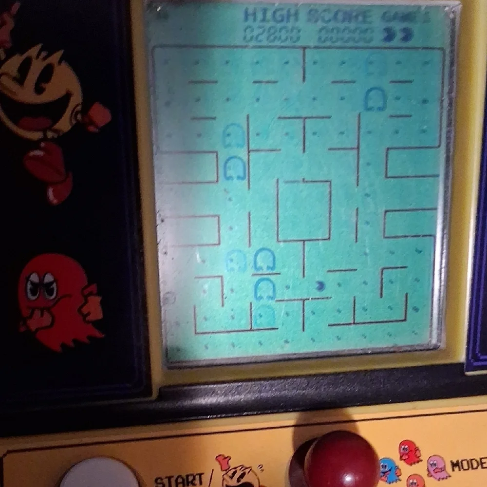 Retro Handheld Game - Yellow